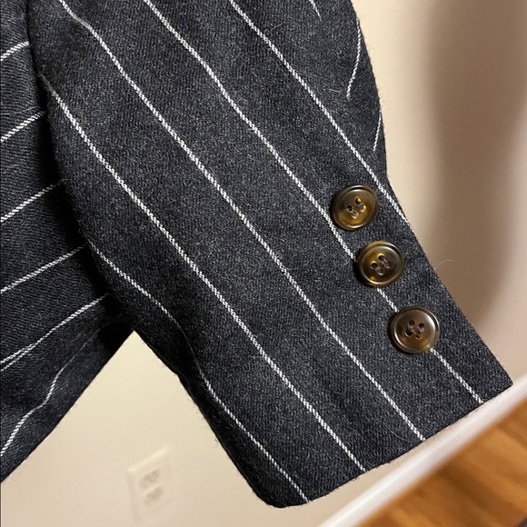 Bill Blass Black Pinstripe Double-Breasted Blazer, long, size 8 woman - Picture 11 of 11